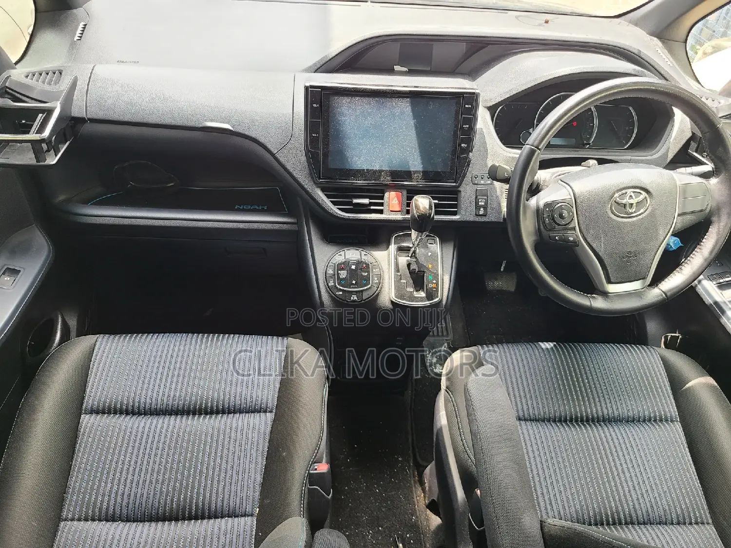 Toyota Noah 2.0 AWD (8 Seater) 2016 Blue