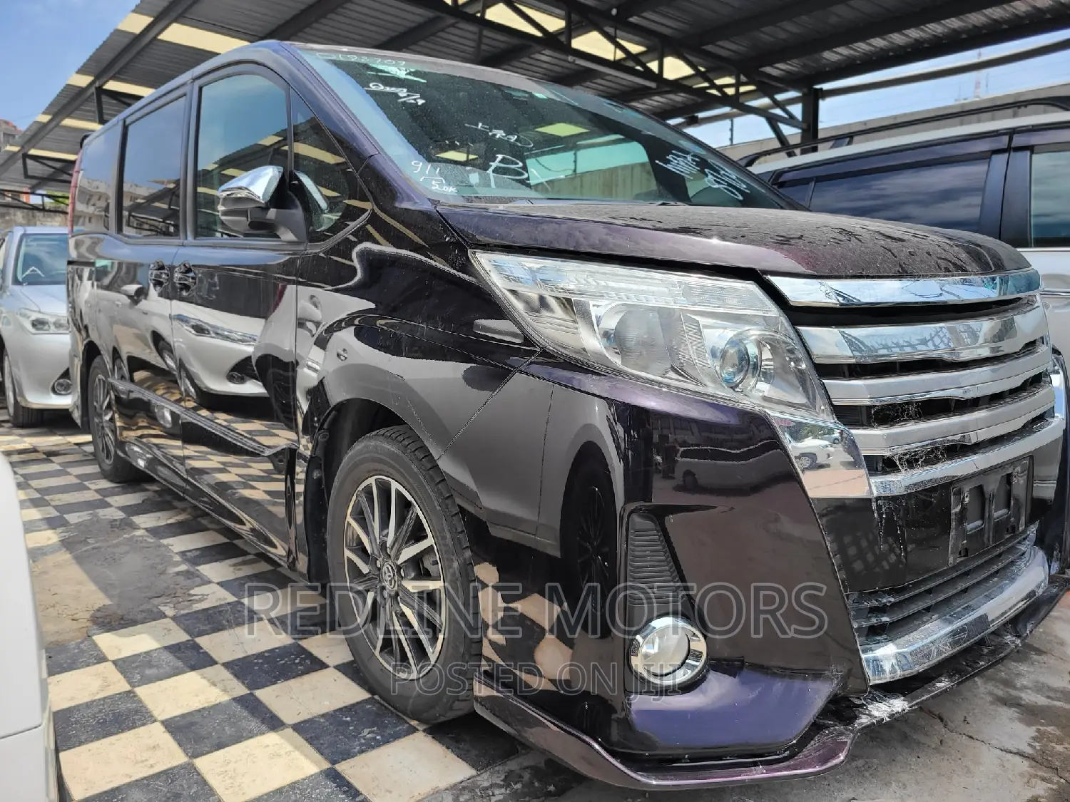 Toyota Noah 2.0 AWD (8 Seater) 2016 Blue