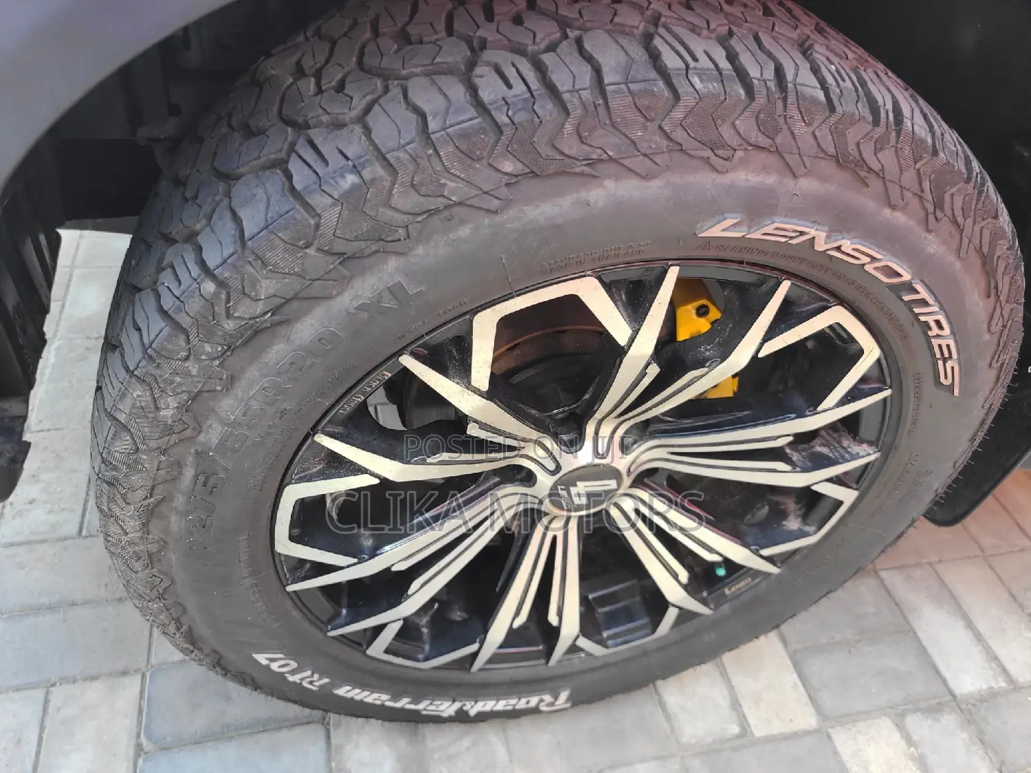 Isuzu D-MAX 2016 Black