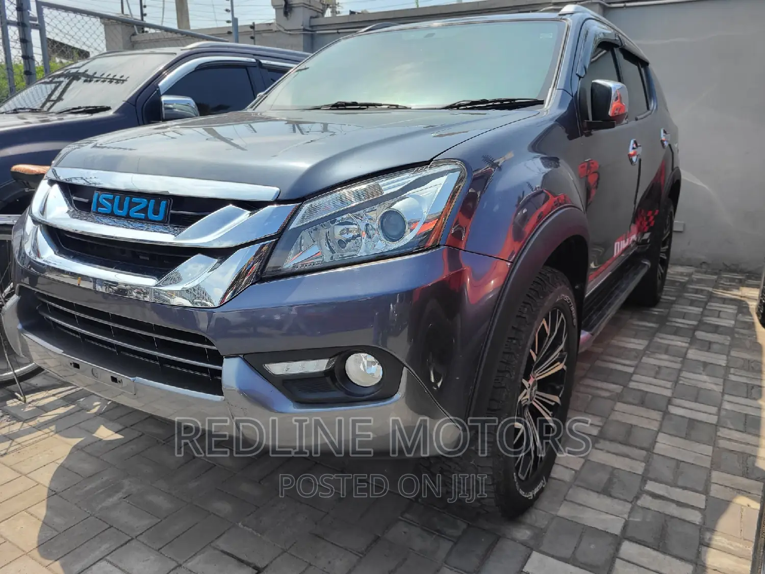 Isuzu D-MAX 2016 Black