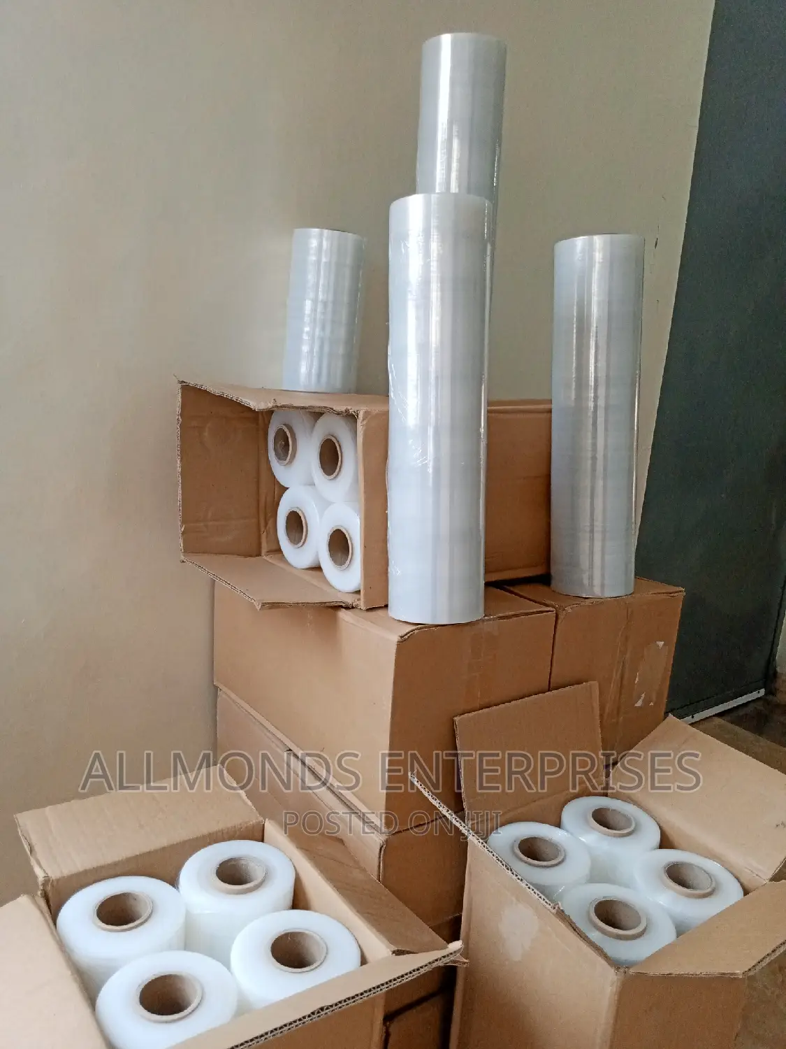 Shrink Wrap/Hand Stretch Film( As From 3 Pieces And Above)