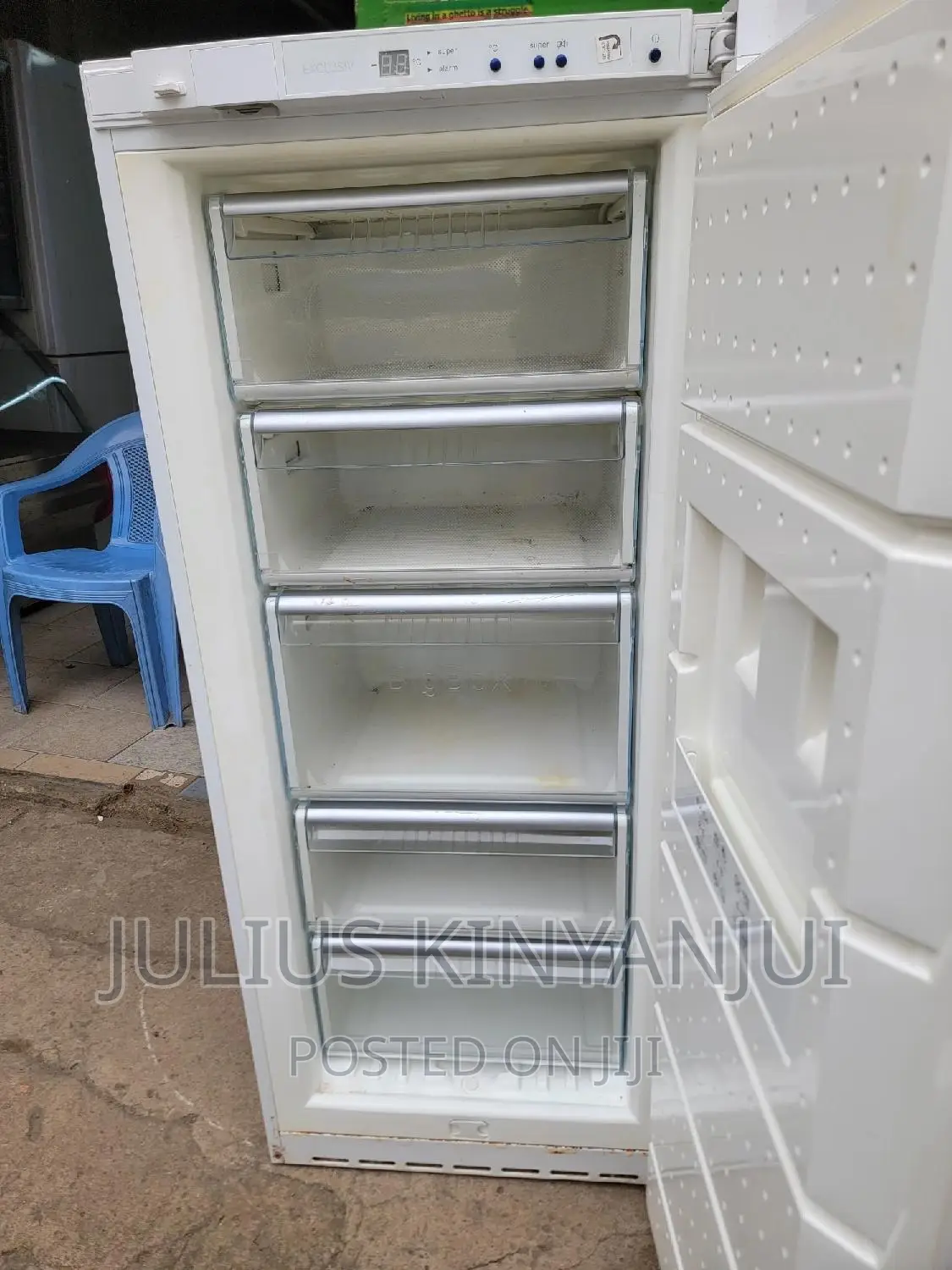 Upright Freezer 280l