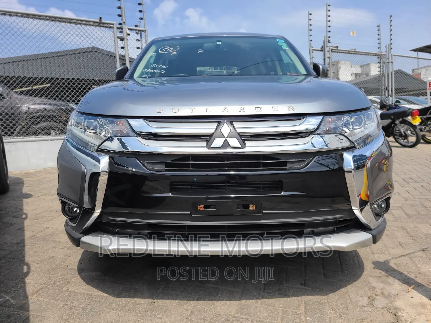 Mitsubishi Outlander 2.0 PHEV AWD 2016 Gray