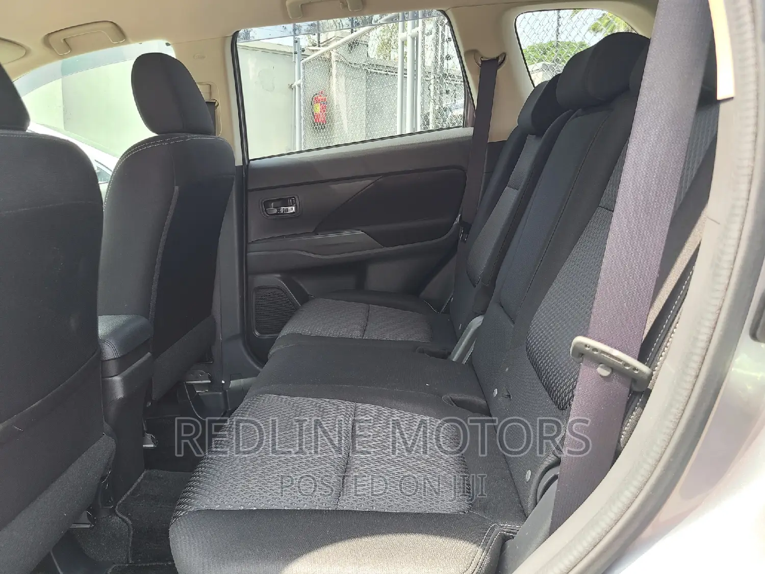Mitsubishi Outlander 2.0 PHEV AWD 2016 Gray
