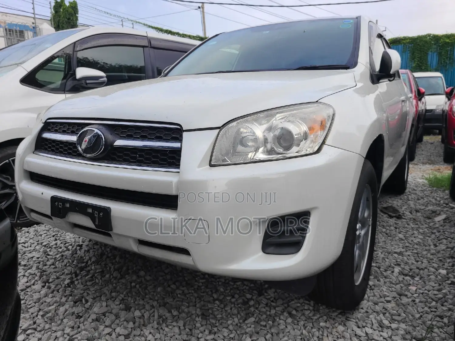 Toyota RAV4 LE AWD (2.5L 4cyl 6A) 2016 White