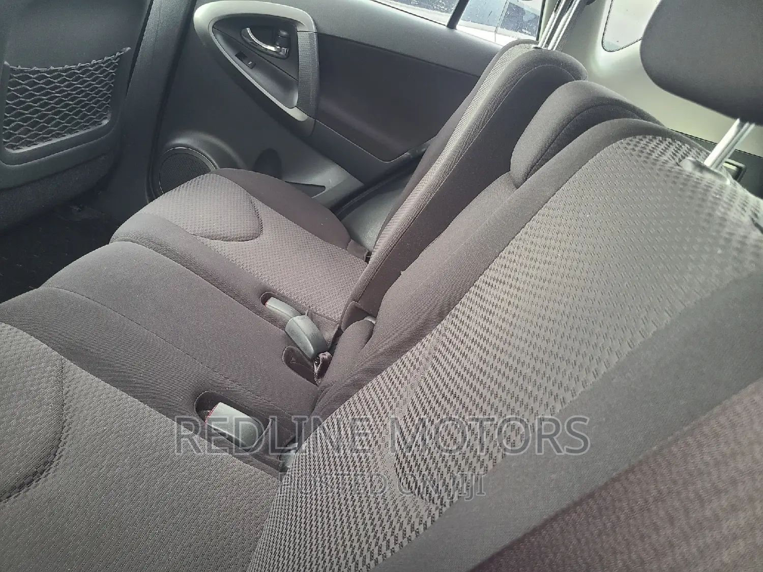 Toyota RAV4 LE AWD (2.5L 4cyl 6A) 2016 White