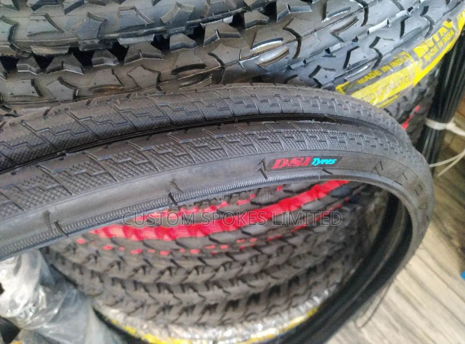 DSI - Road Bike Tyre 700x25c (25-622)