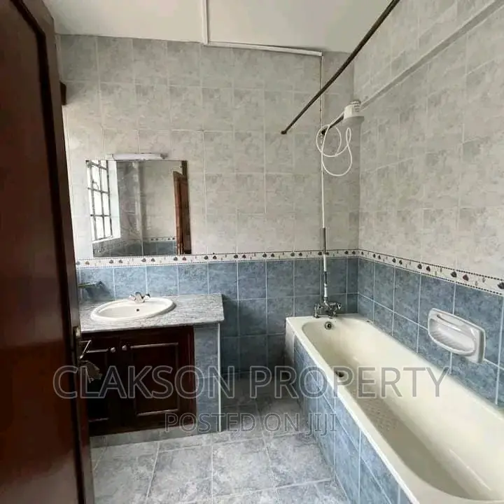 3bdrm Townhouse / Terrace in Lavington for rent
