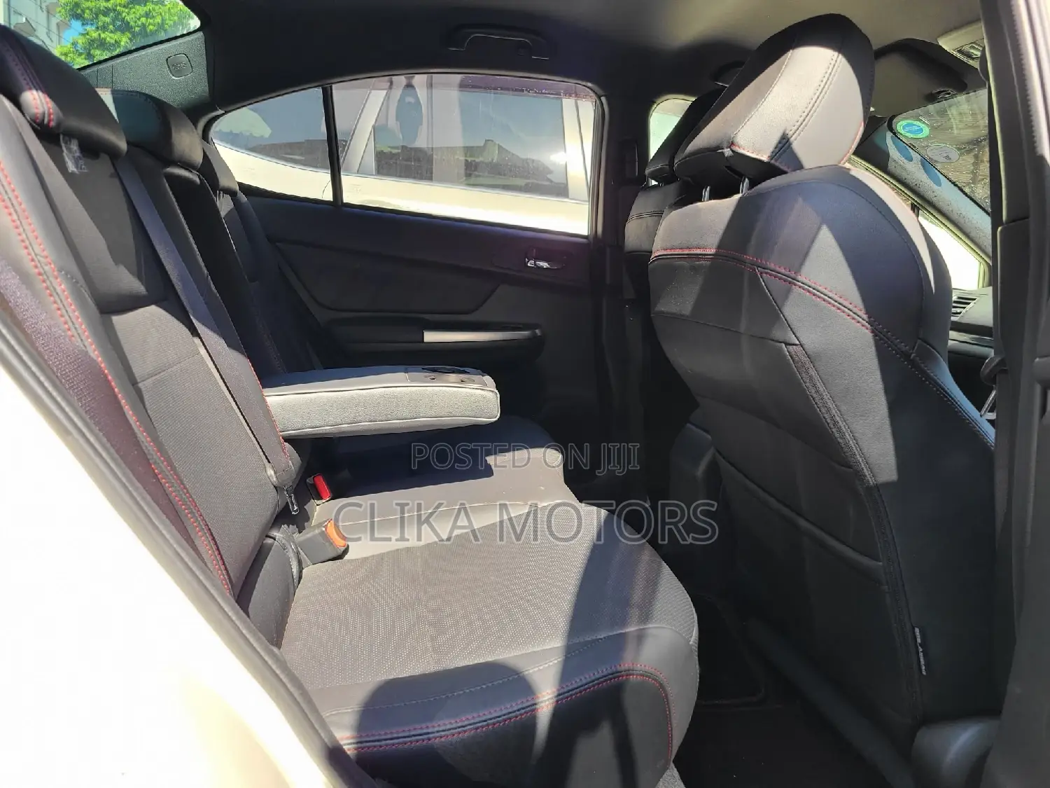Subaru Impreza 2.0i AWD Hatchback 2016 Pearl
