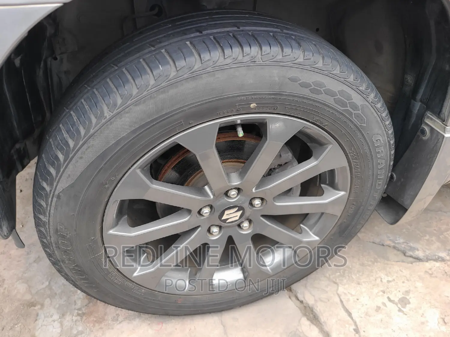 Suzuki Escudo 2017 Silver
