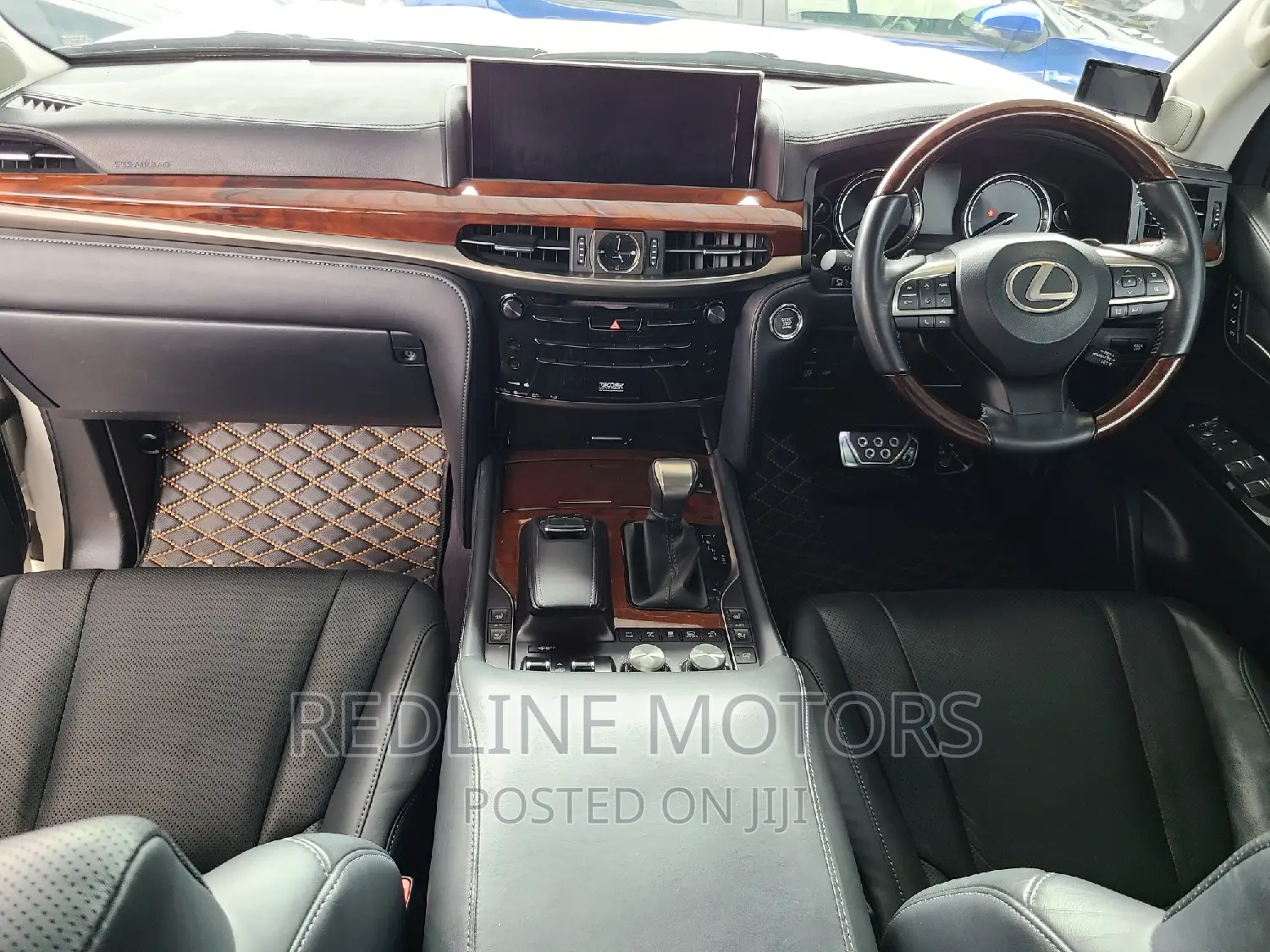 Lexus LX 570 (5 seats) AWD 2016 Pearl