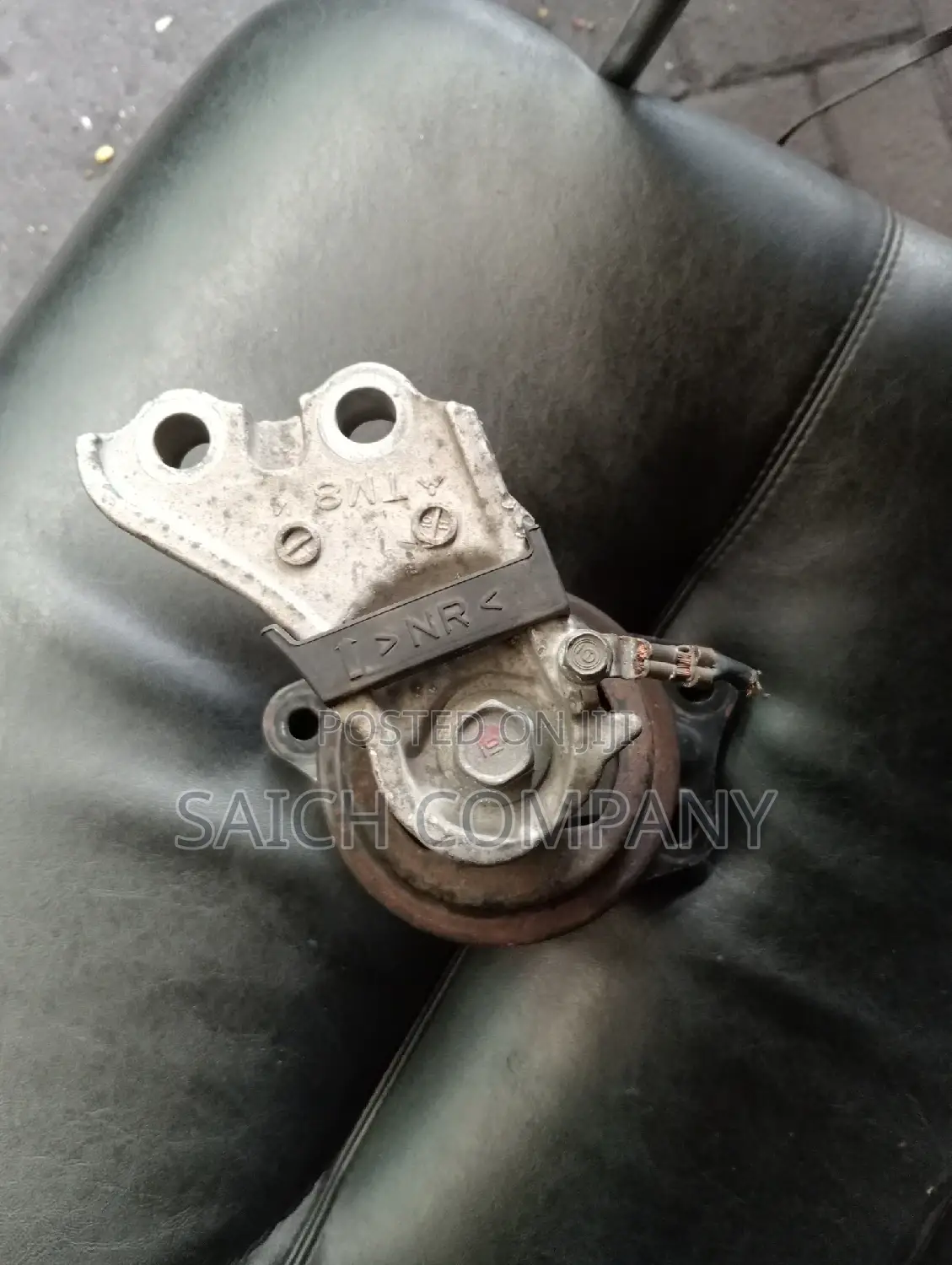 Honda Insight Engine Mountain