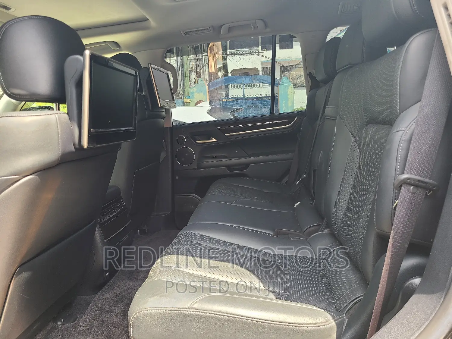 Lexus LX 570 AWD 2016 Matt Black
