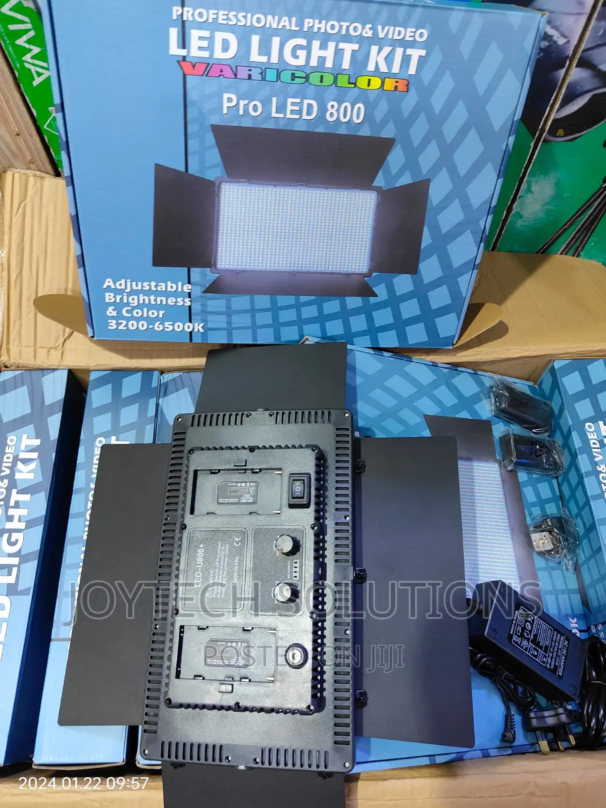 Light PRO 800 Light KIT With Remote,Battery and Charger