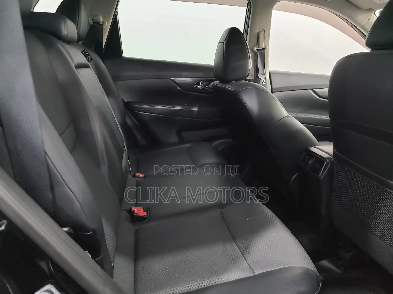 Nissan X-Trail 2.0 Petrol AWD 2016 Matt Black