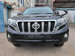 Matt Black 2016 Toyota Land Cruiser Prado 2.7 VVT-i - Luxury and Power in a Compact SUV