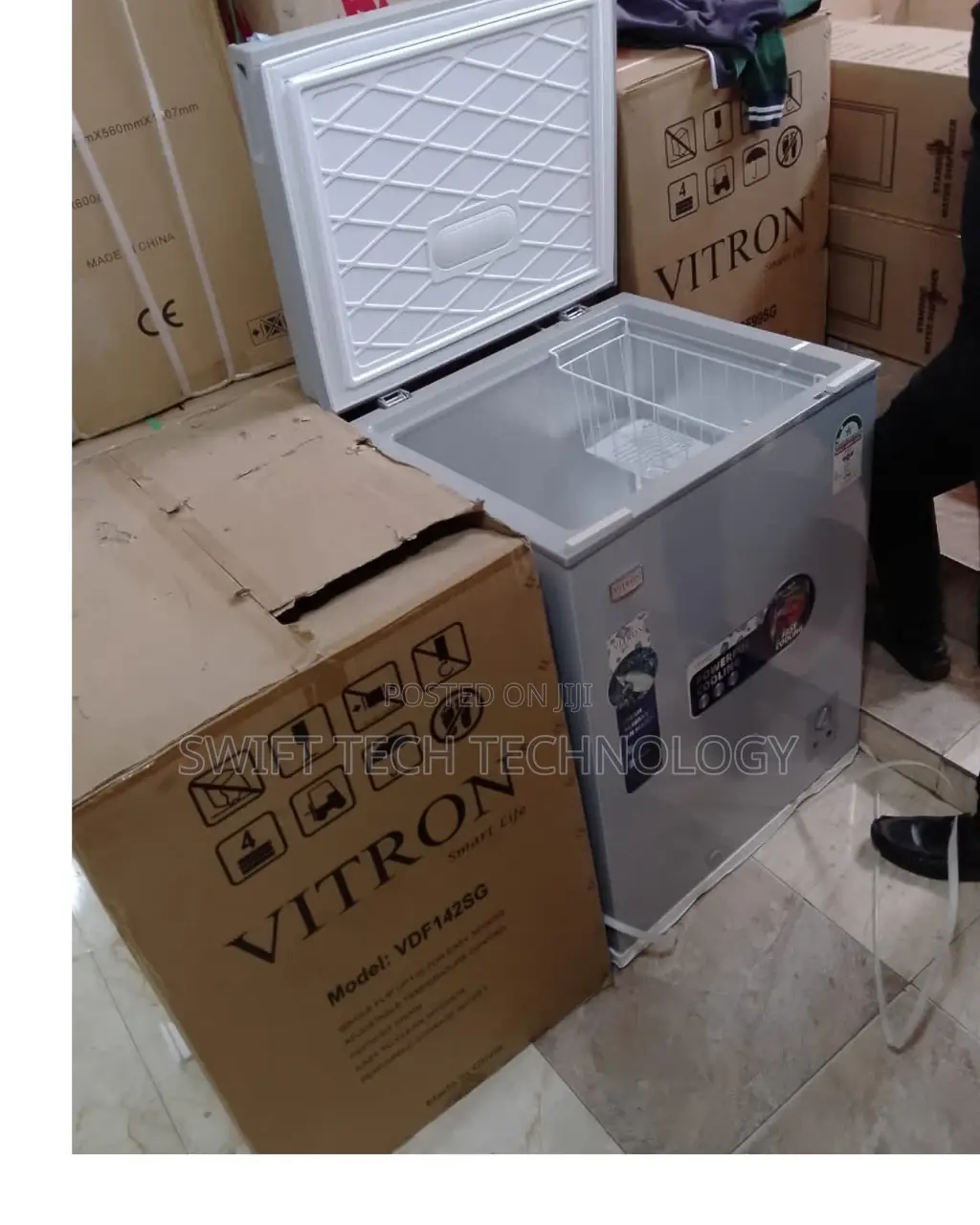 Freezer , Freezer Bottom Load Freezer 142 Liters Freezer.