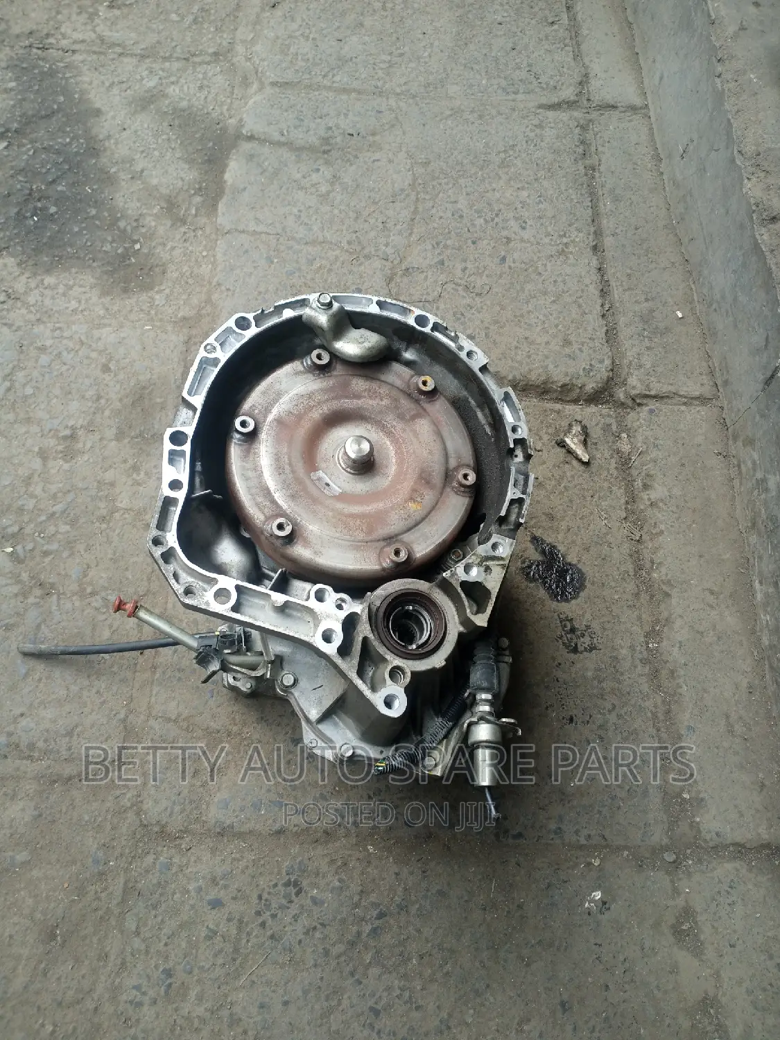 Toyota Passo Sette Gearbox