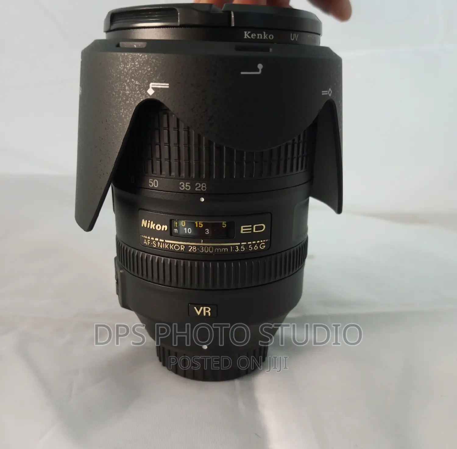 Nikon AF-S FX Nikkor 28-300mm F/3.5-5.6g