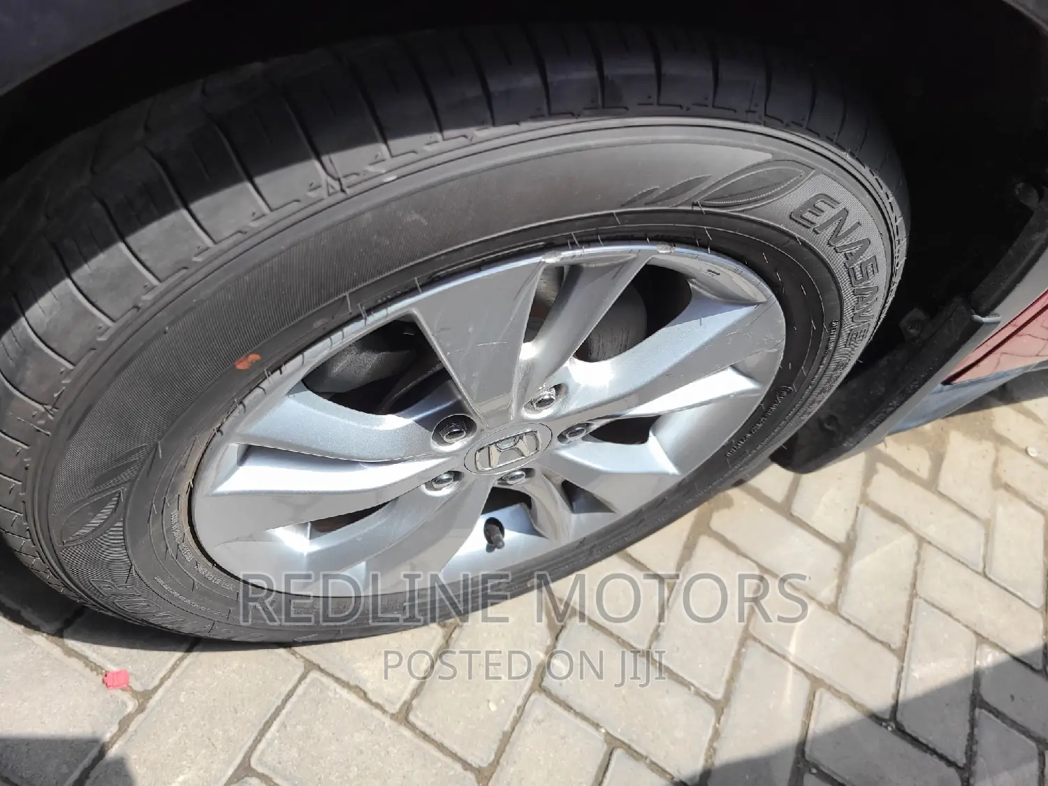 Honda Vezel 1.5 Hybrid 2WD 2018 Red