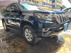 Toyota Land Cruiser Prado 2.7 2017 Blue