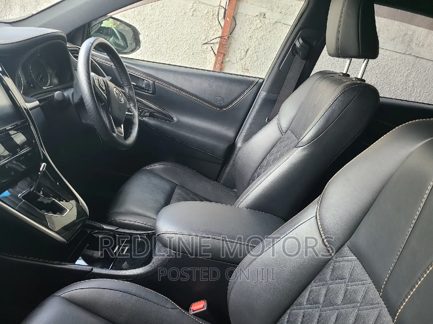 Toyota Harrier 2.0 4WD 2016 Silver
