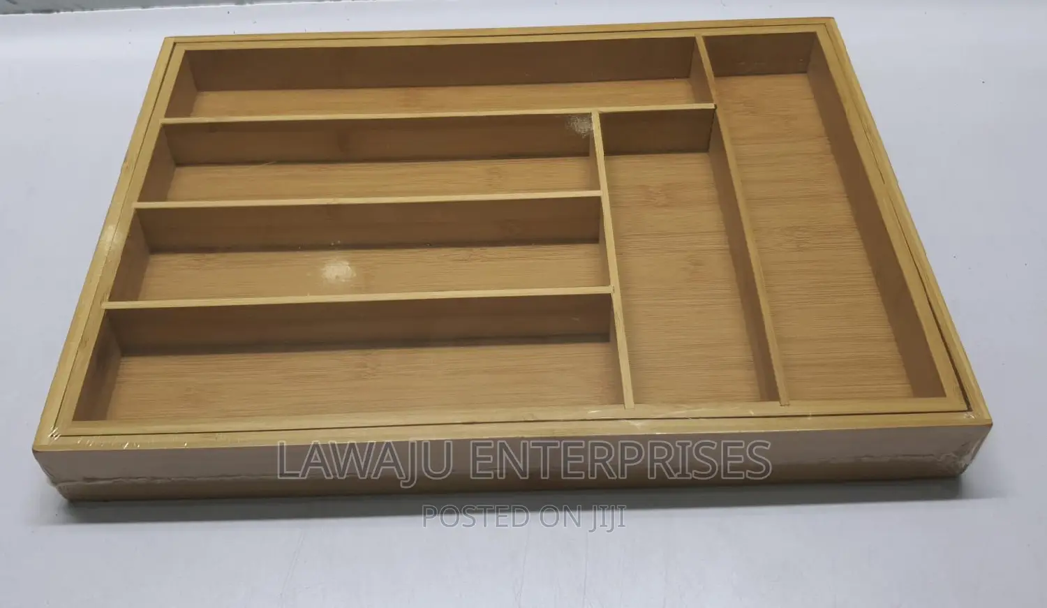 Expandable Bamboo Cutlery Organizer