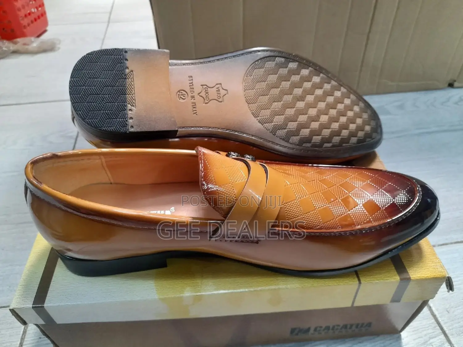 Cacatua Official Brown Shoes
