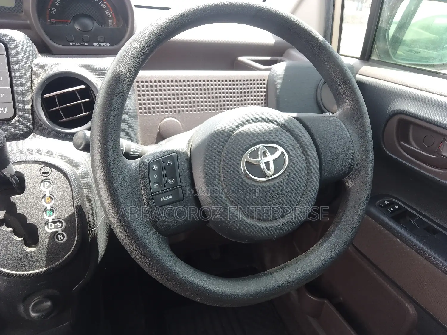 Toyota Porte 2016 Beige