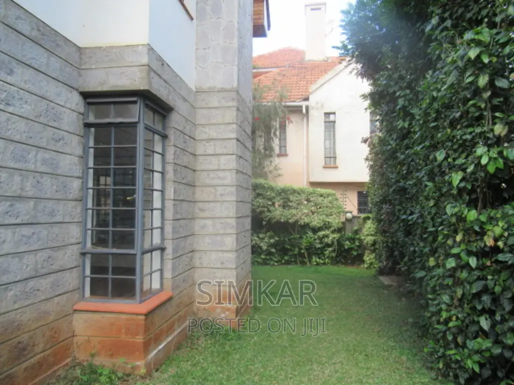 4bdrm Villa in Lavington Estate, Maziwa for sale