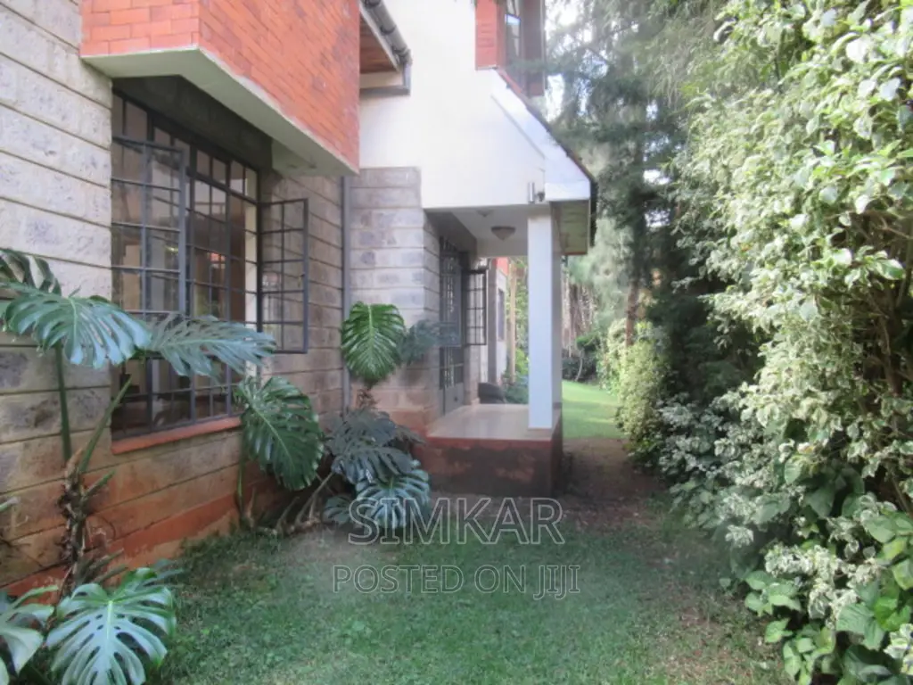 4bdrm Villa in Lavington Estate, Maziwa for sale