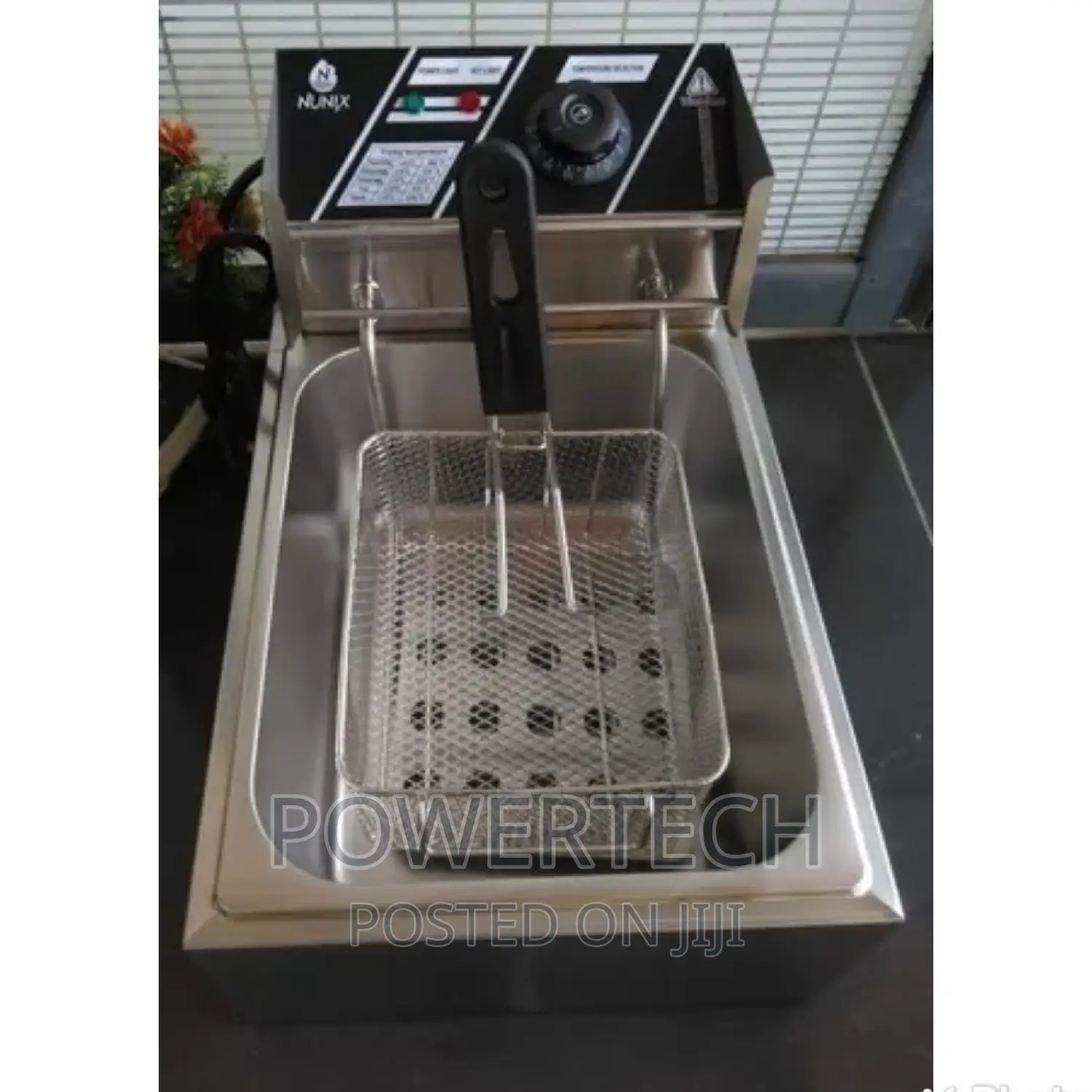 Electric Deep Fryer 6 Litres Silver 6 Litres.