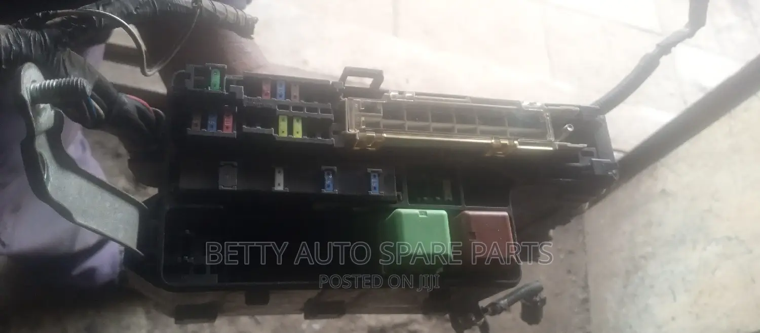 Toyota Hilux Fuse Box