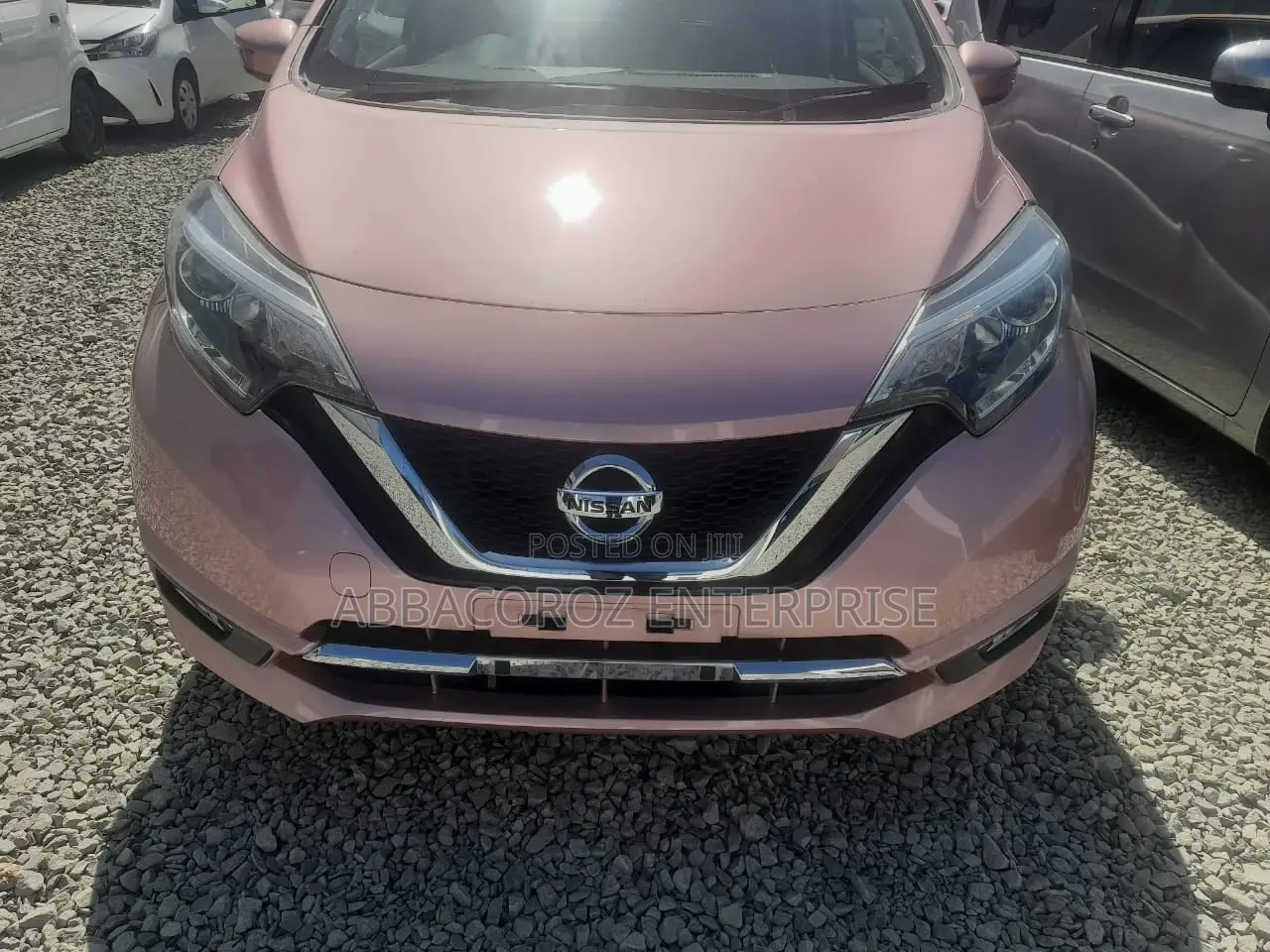 Nissan Note 2016 Pink