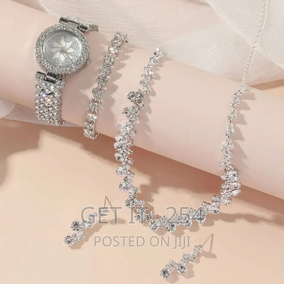 4in1 Ladies Gift Sets. Consists Of
Watch
Necklace