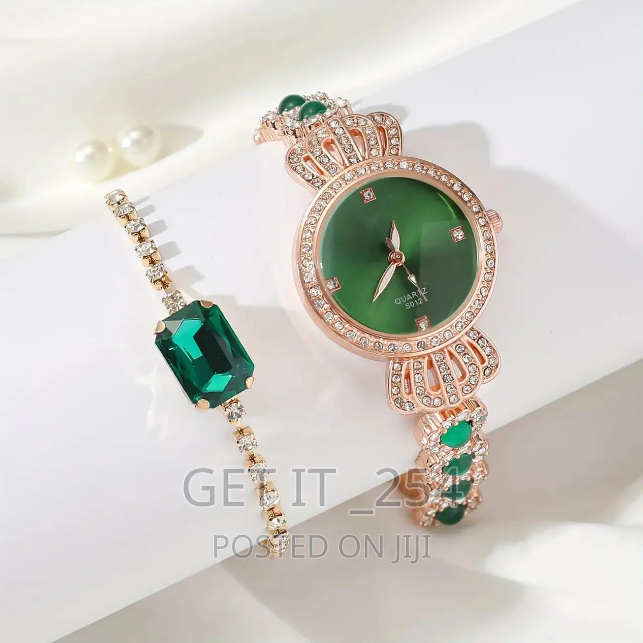 5in1 Ladies Gift Sets*
Consists Of
Watch
Necklace