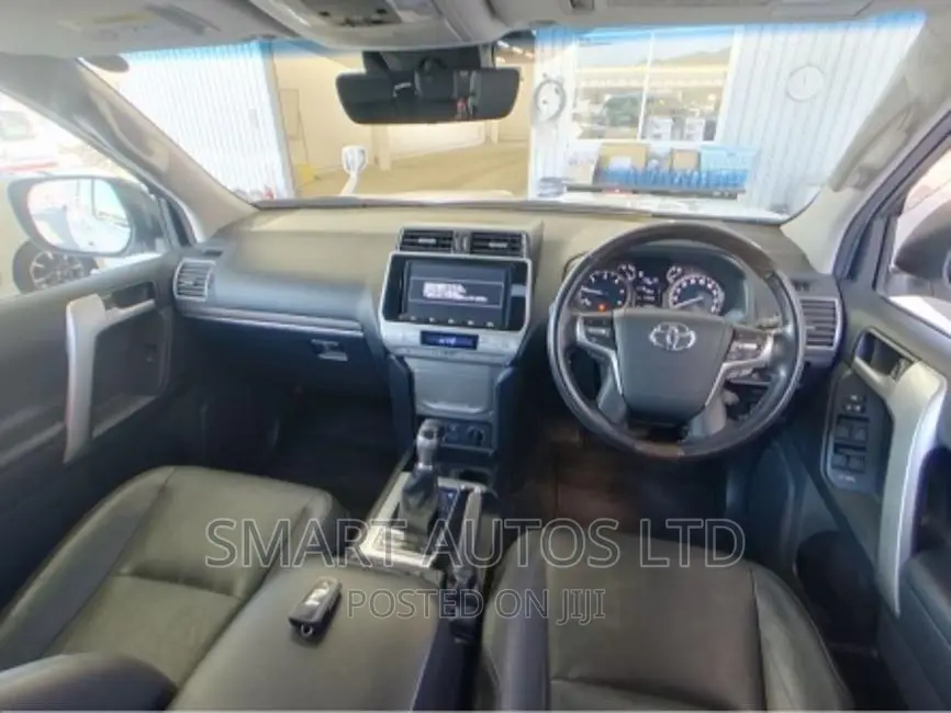 Toyota Land Cruiser 2018 Pearl