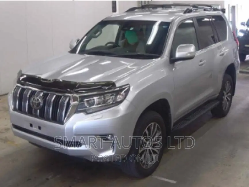 Toyota Land Cruiser 2018 Silver