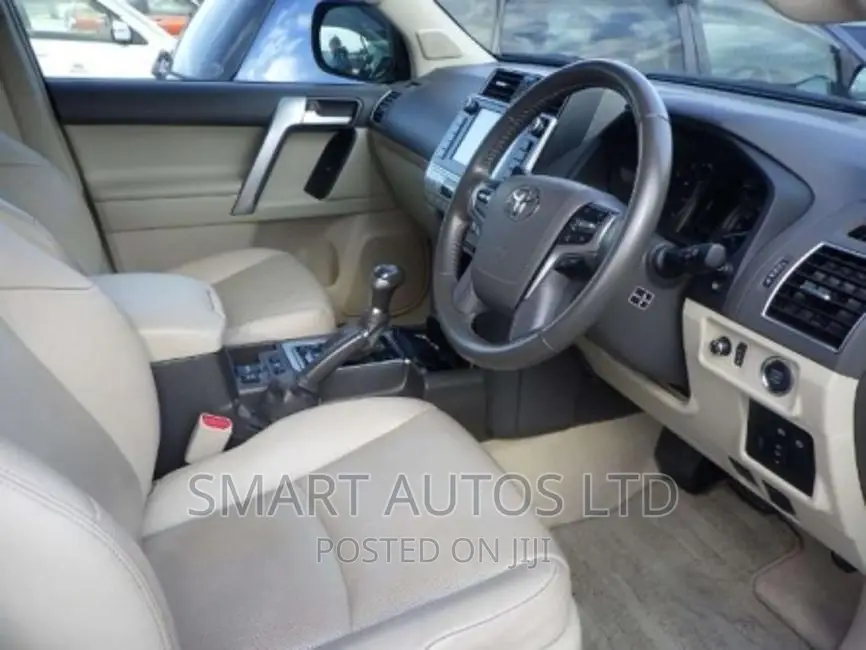 Toyota Land Cruiser Prado 2017 Pearl