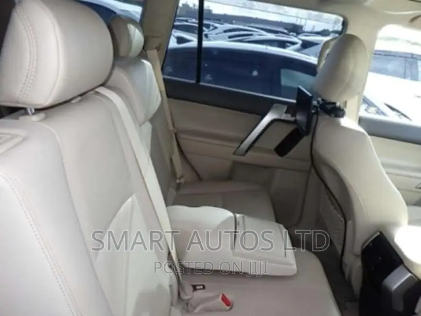 Toyota Land Cruiser 2018 Pearl