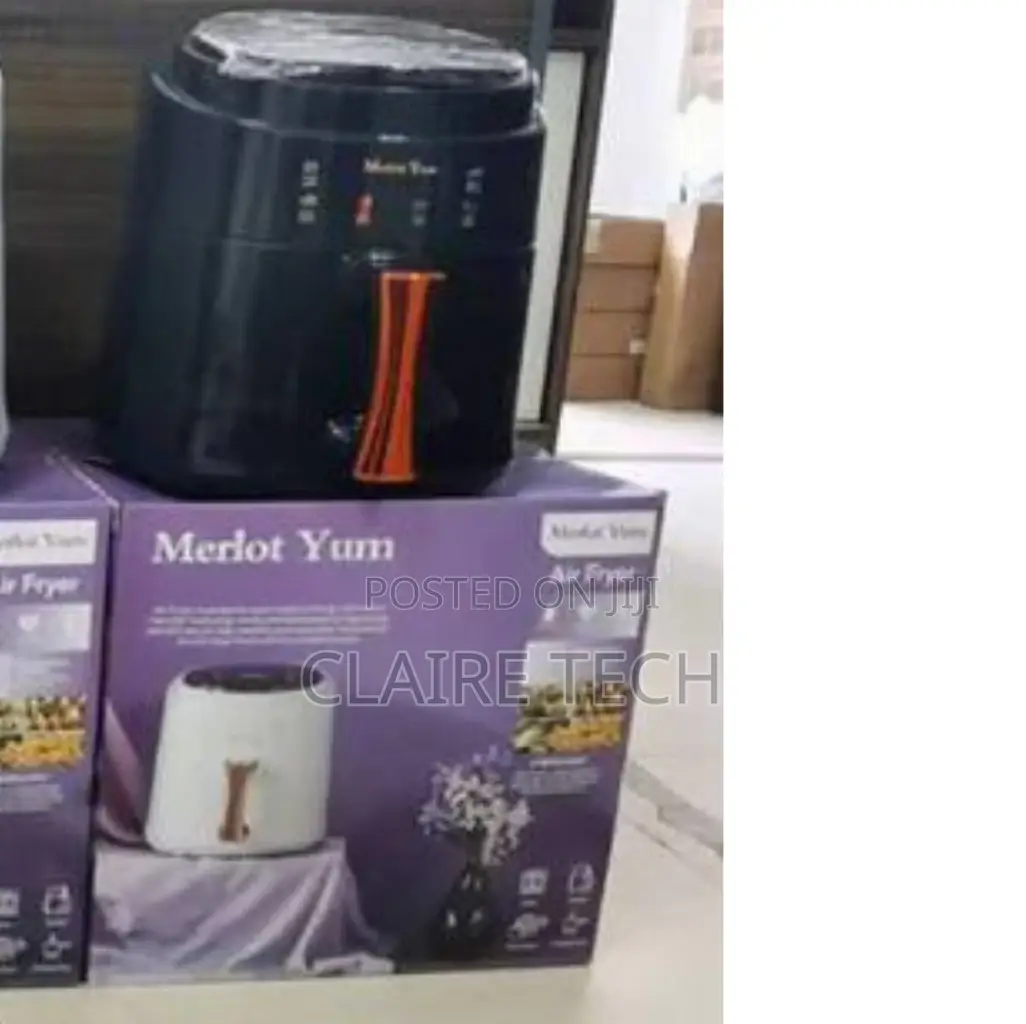 8 Litres Black Air Fryer Merlot Yum Brand 