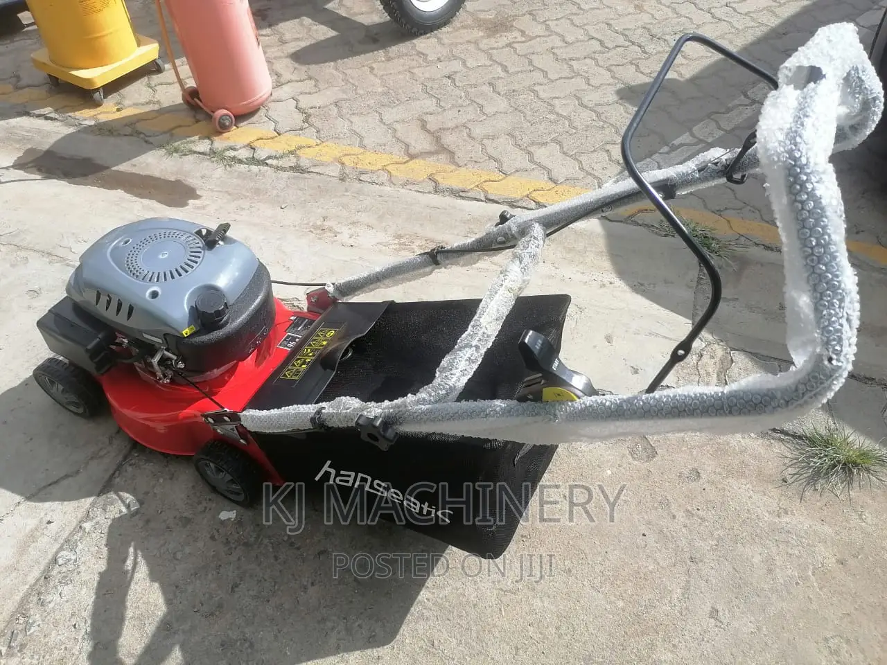 Hanseatic Lawn Mower Gasoline Driven Pull Start Option 3.0hp