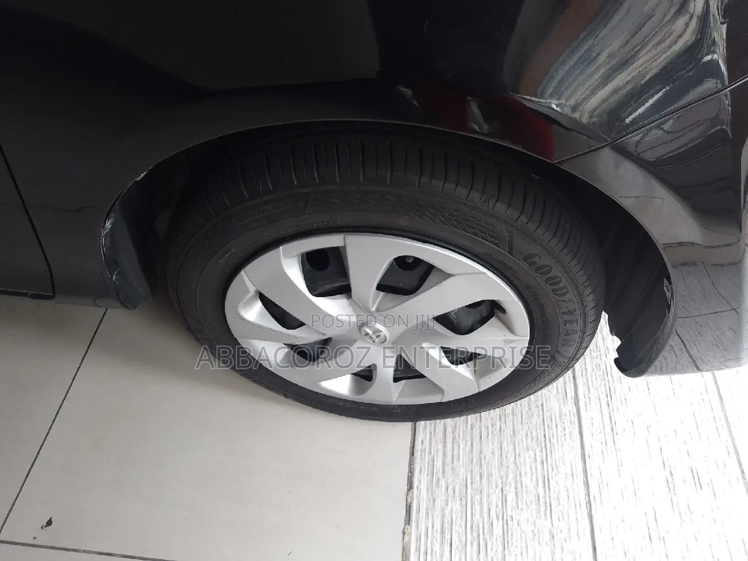 Toyota Sienta 1.5 AWD 2016 Matt Black
