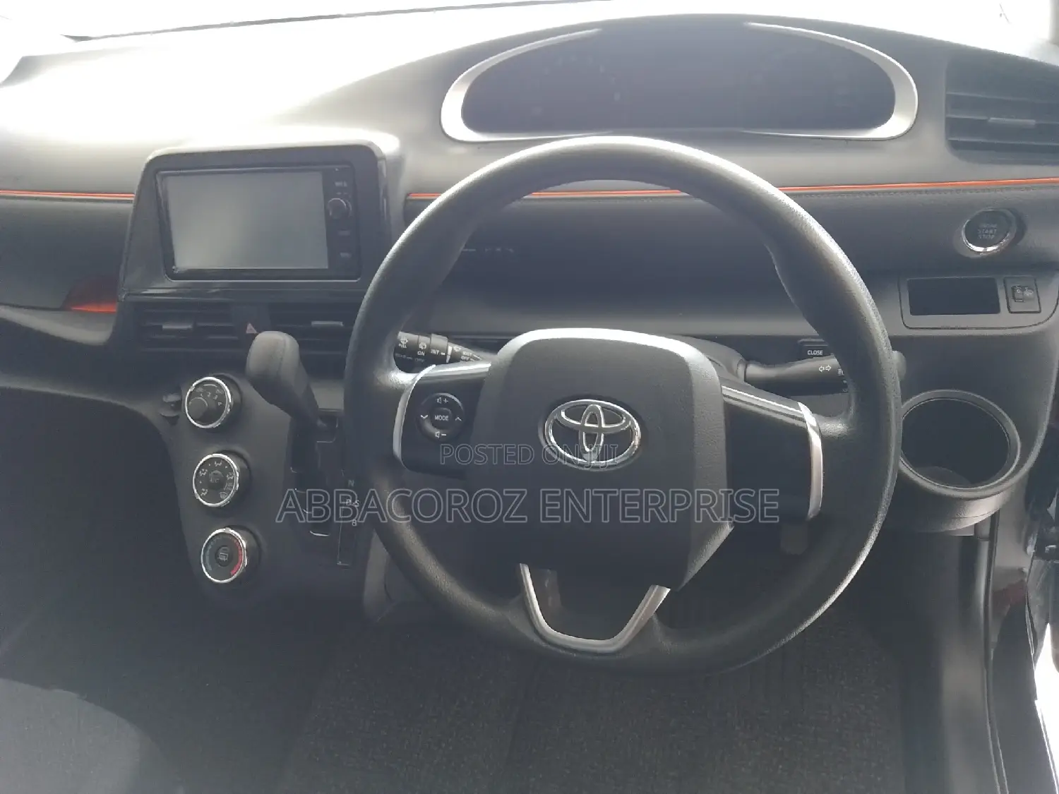 Toyota Sienta 1.5 AWD 2016 Matt Black