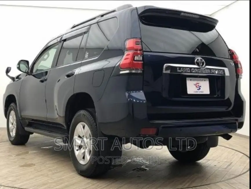 Toyota Land Cruiser Prado 2018 Blue