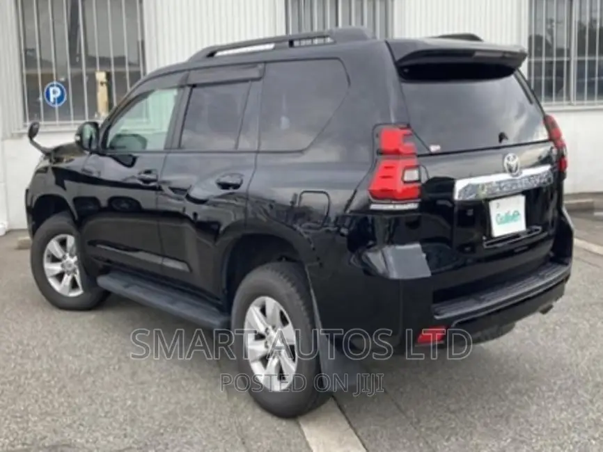 Toyota Land Cruiser Prado 2018 Black