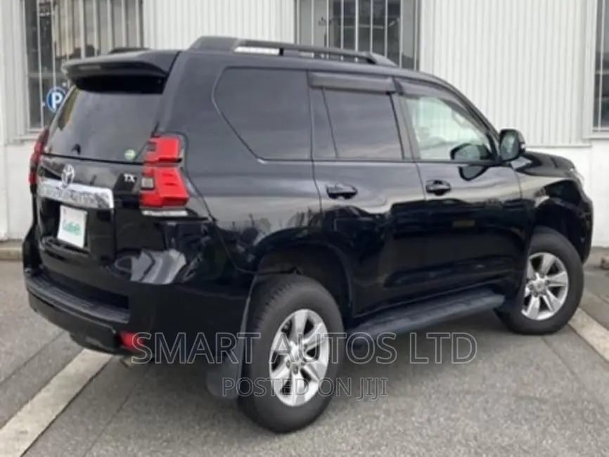 Toyota Land Cruiser Prado 2018 Black