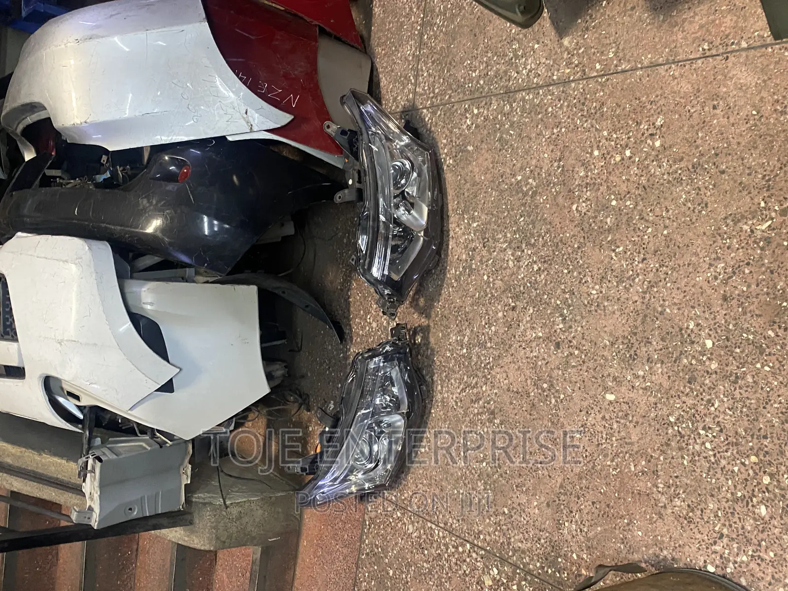 Mitsubishi Outlander 2013 Headlight Xenon Very Clean at 