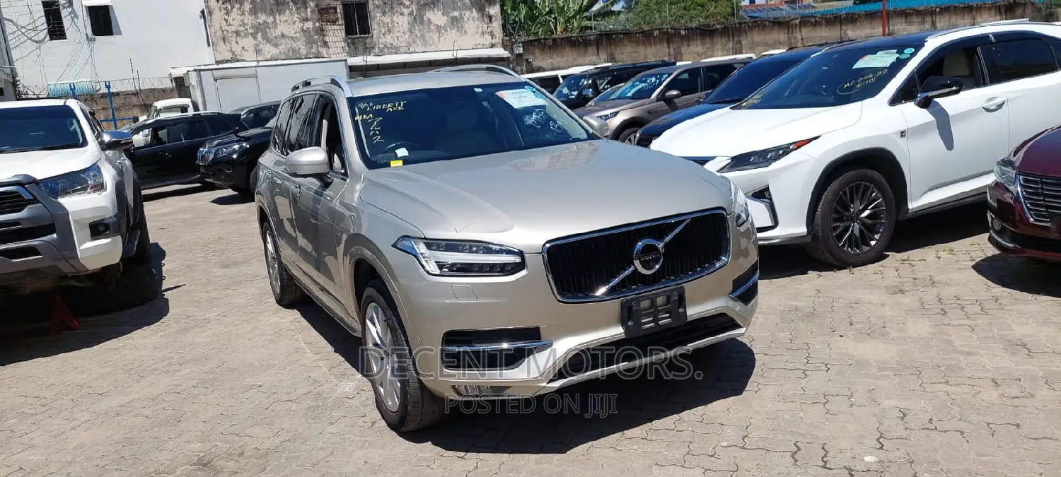 Volvo XC90 T6 Momentum AWD 2018 Silver