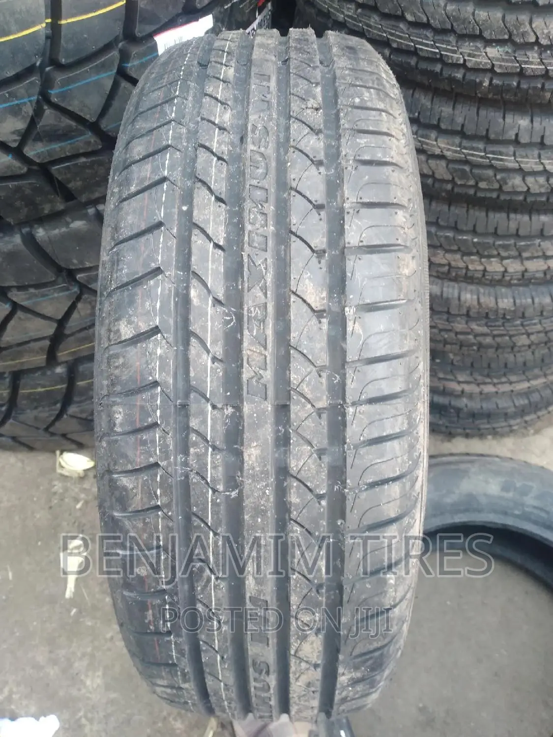 Maxtrek Tires Sizes 215/60r17 Radial Tubeles.